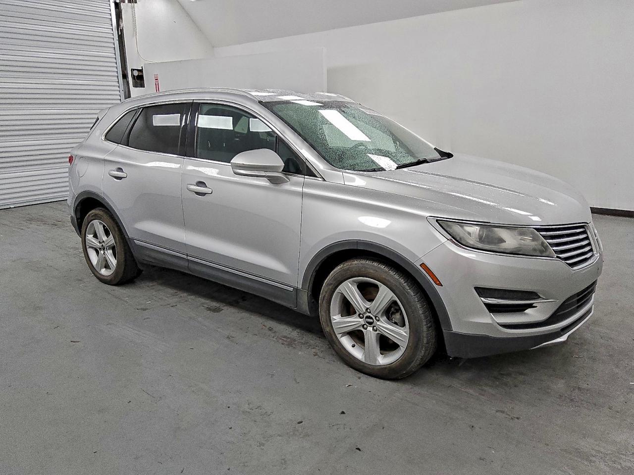 2016 Lincoln Mkc Premiere VIN: 5LMCJ1C93GUJ15570 Lot: 93929565