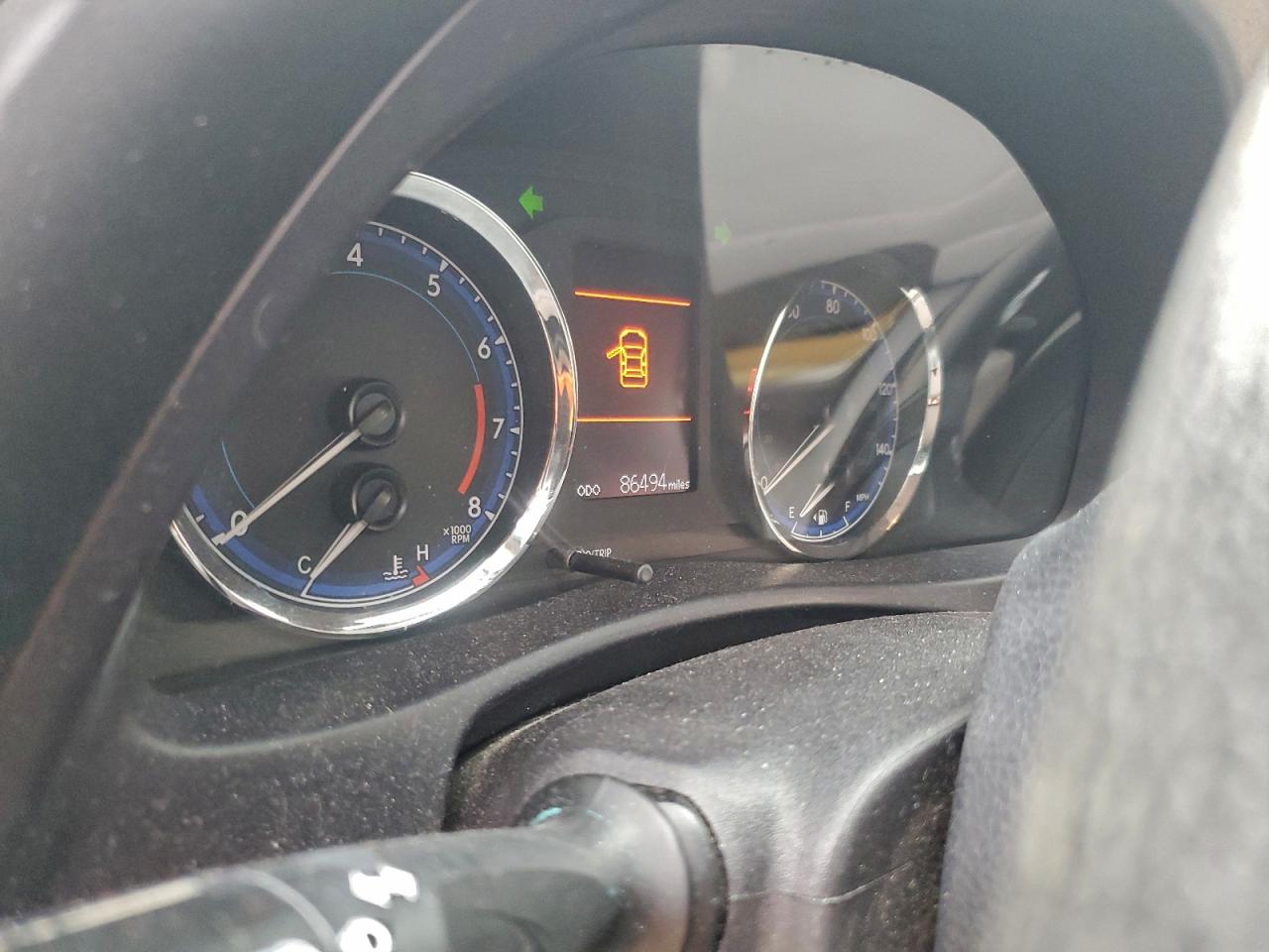 2018 Toyota Corolla L VIN: 5YFBURHE5JP799427 Lot: 94647875