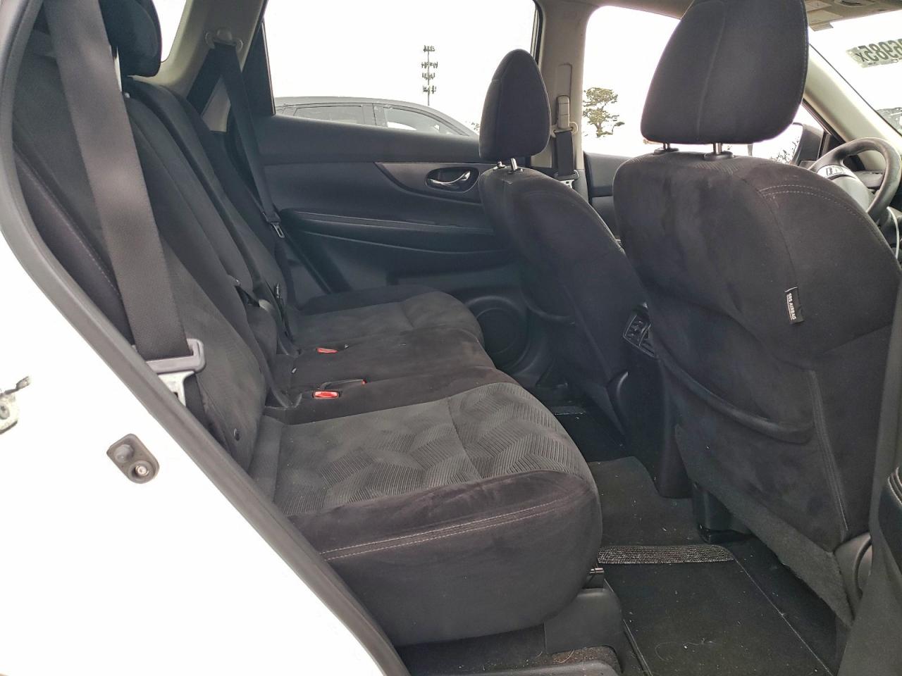 2015 Nissan Rogue S VIN: 5N1AT2MV3FC784030 Lot: 95426985