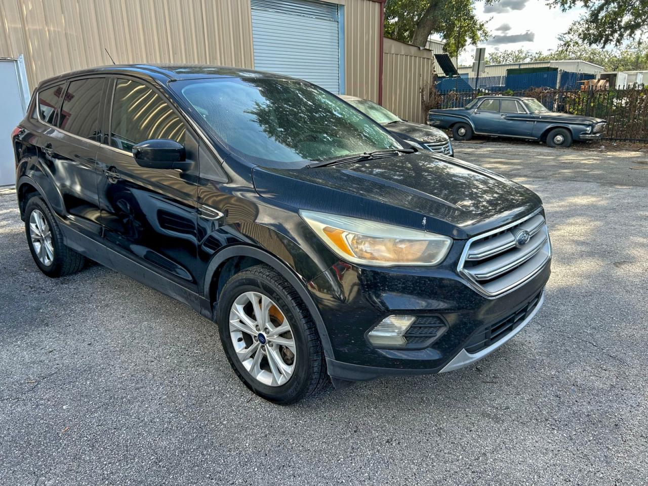 2017 Ford Escape Se VIN: 1FMCU9G92HUE86529 Lot: 97823395