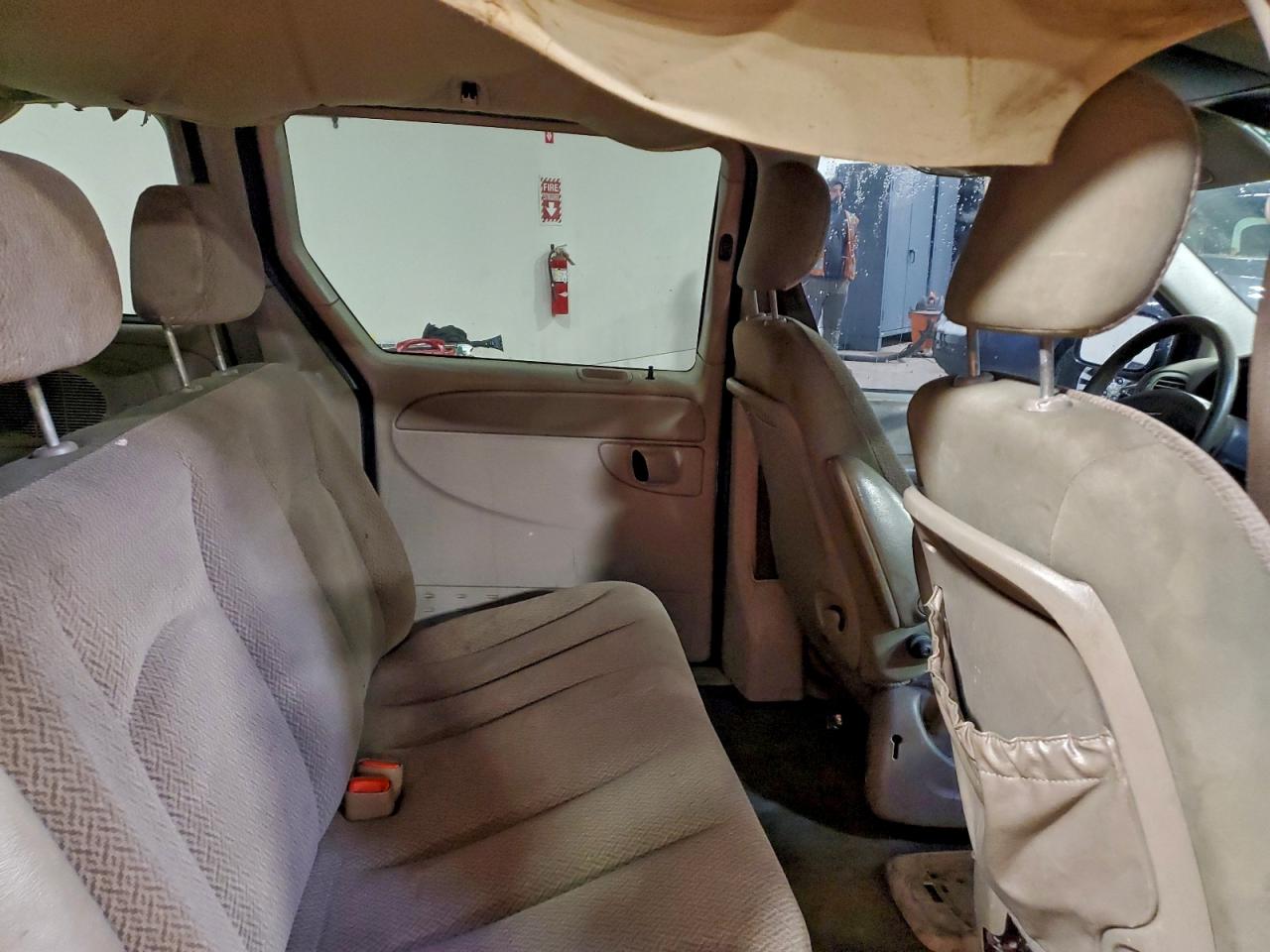 2007 Chrysler Town & Country Lx VIN: 1A4GJ45R17B163033 Lot: 96425515