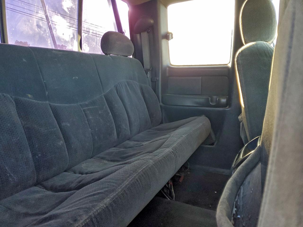 1999 Chevrolet Silverado C1500 VIN: 1GCEC19T8XZ134857 Lot: 95020025