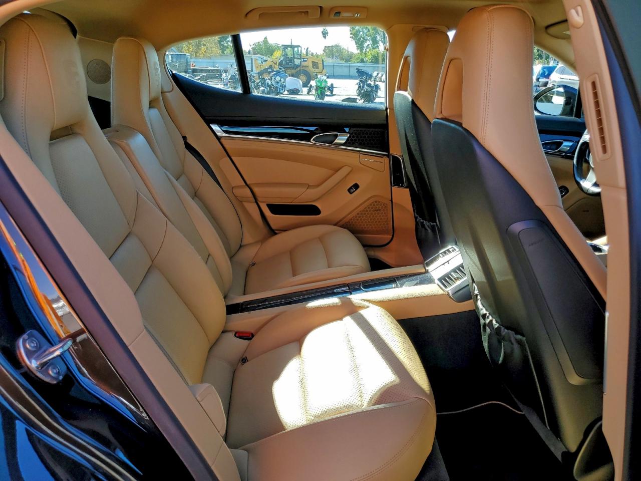 2013 Porsche Panamera 2 VIN: WP0AA2A79DL018462 Lot: 95090025