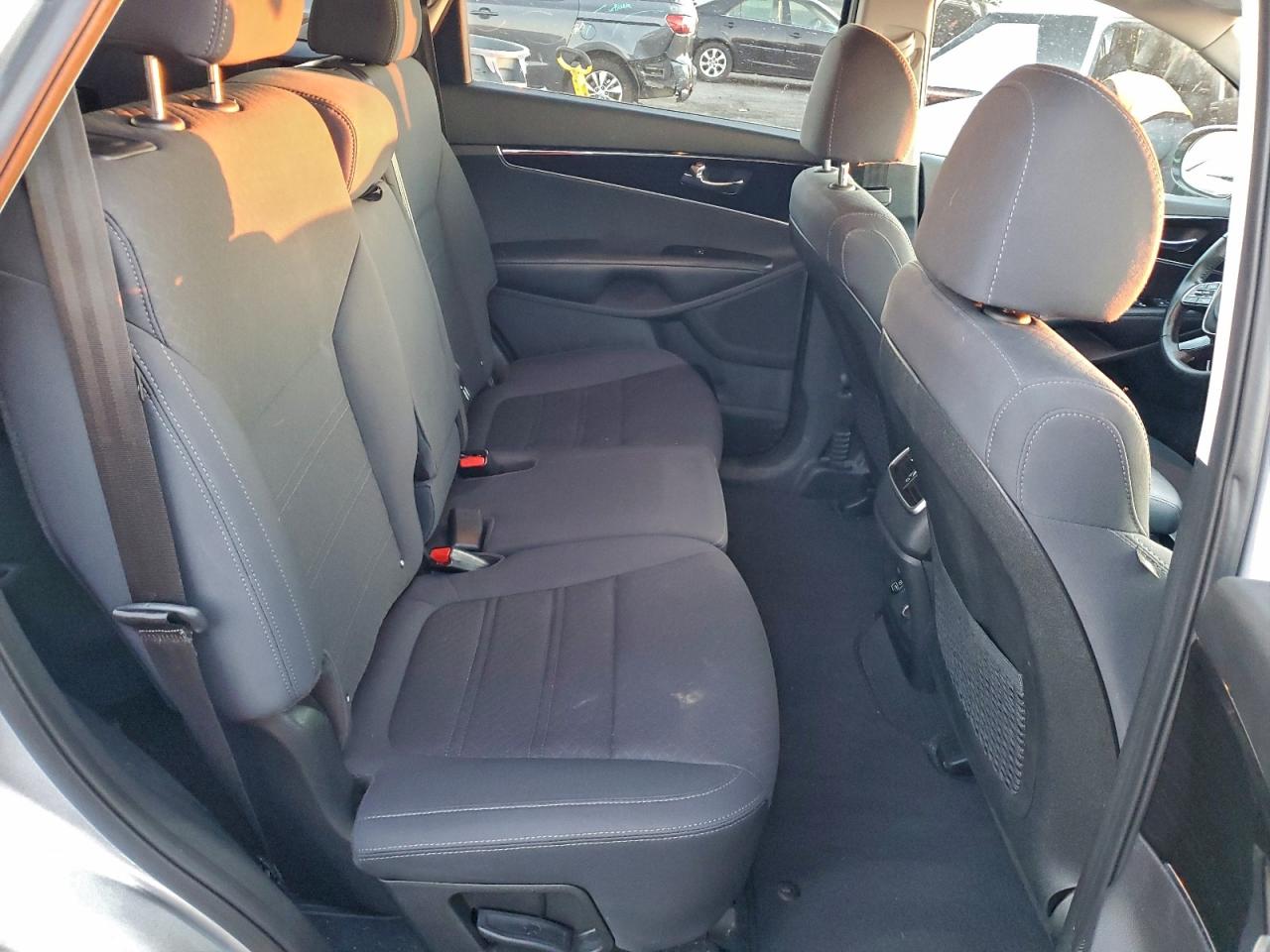 2019 Kia Sorento L VIN: 5XYPG4A33KG554169 Lot: 95274745