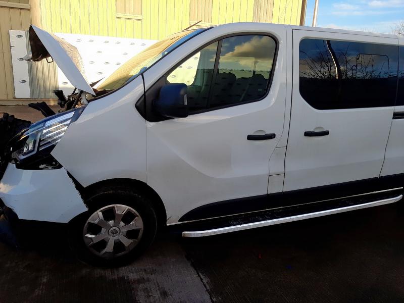 2023 RENAULT TRAFIC LL30 BLUE DCI 110 BUSINESS 9 SEATER