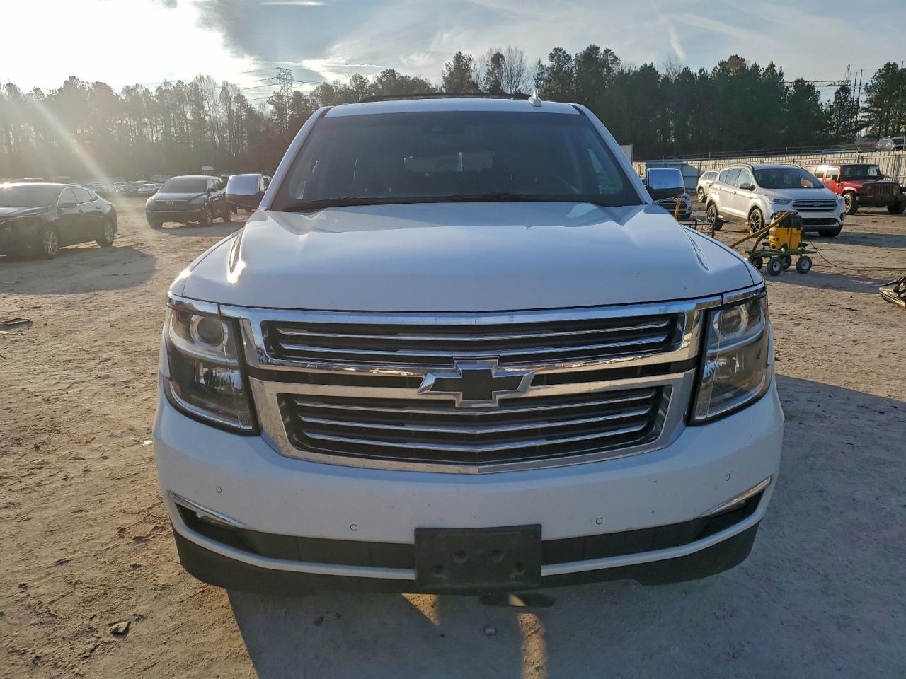 2017 Chevrolet Suburban K1500 Premier VIN: 1GNSKJKC9HR136867 Lot: 96105775