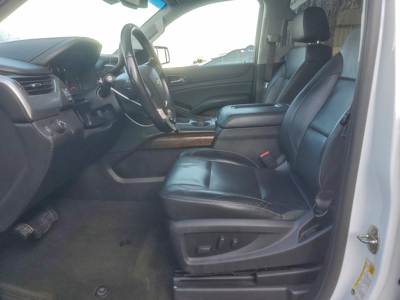 2017 Chevrolet Tahoe C1500 Lt VIN: 1GNSCBKC0HR184941 Lot: 95295565