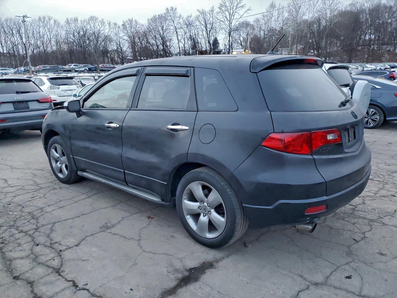 Фото: 5J8TB185X8A006828