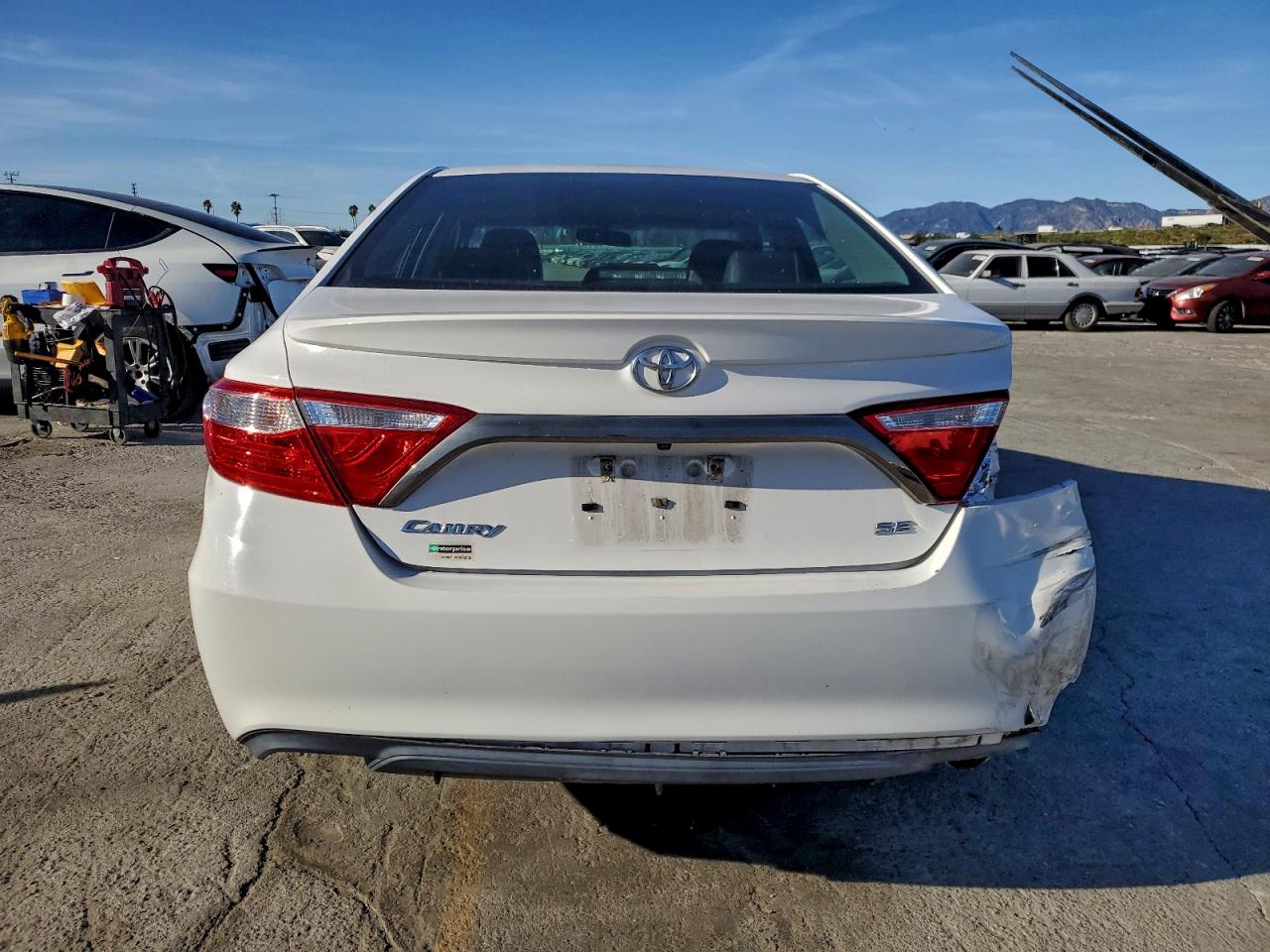 2017 Toyota Camry Le VIN: 4T1BF1FK2HU810347 Lot: 94972665