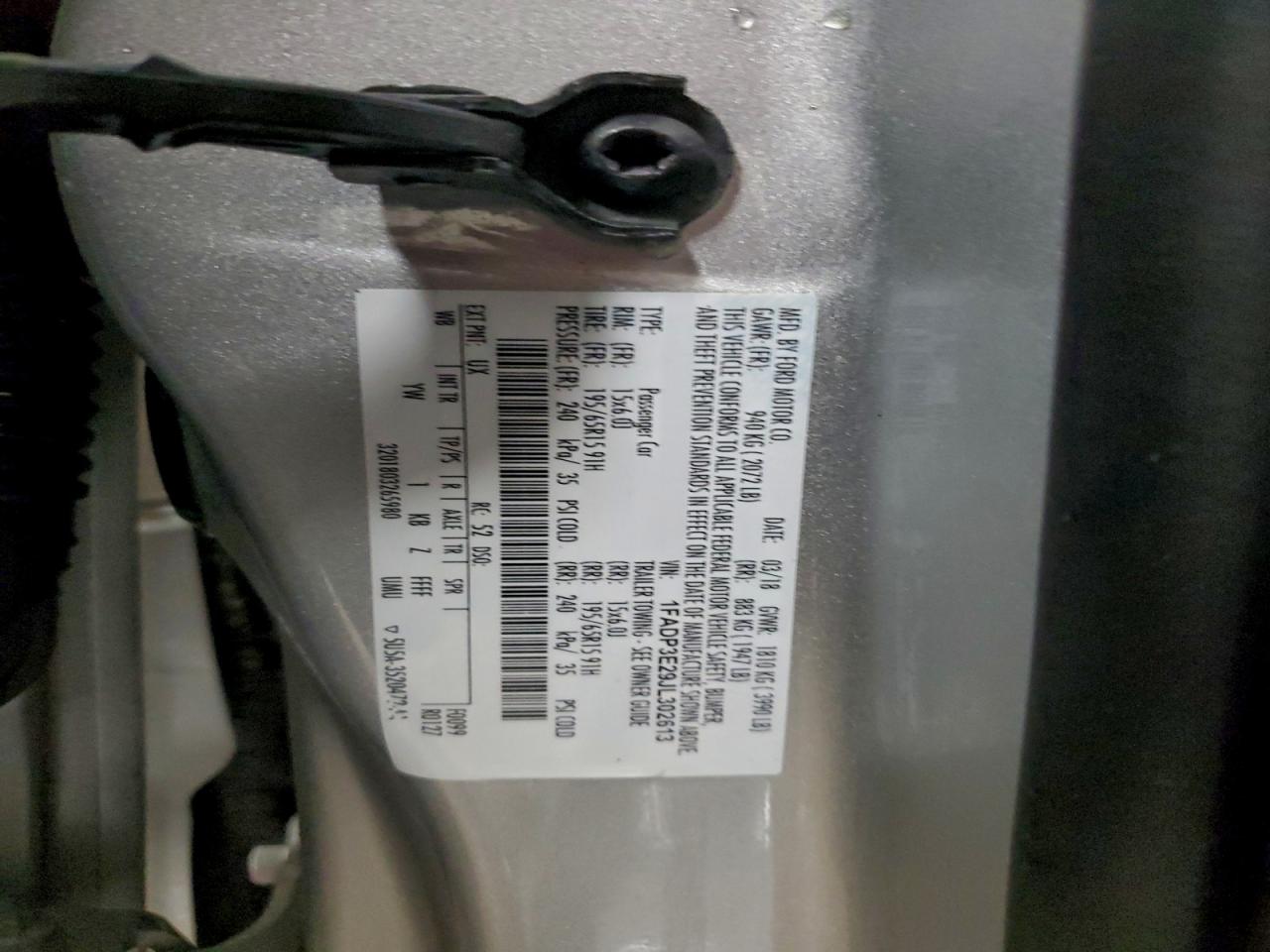 2018 Ford Focus S VIN: 1FADP3E29JL302613 Lot: 93355095