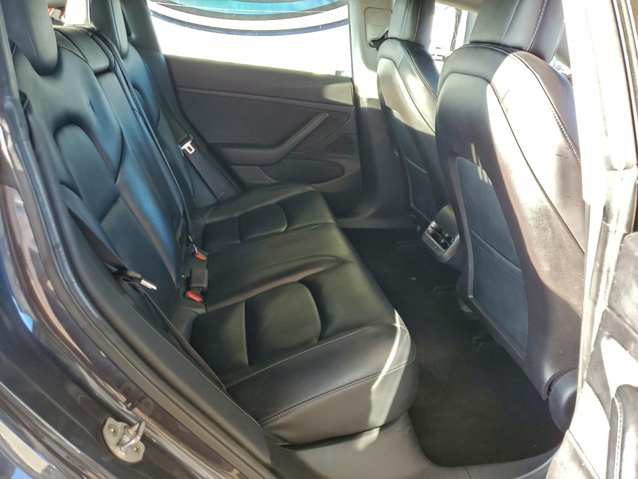 2019 Tesla Model 3 VIN: 5YJ3E1EB3KF510247 Lot: 95759115