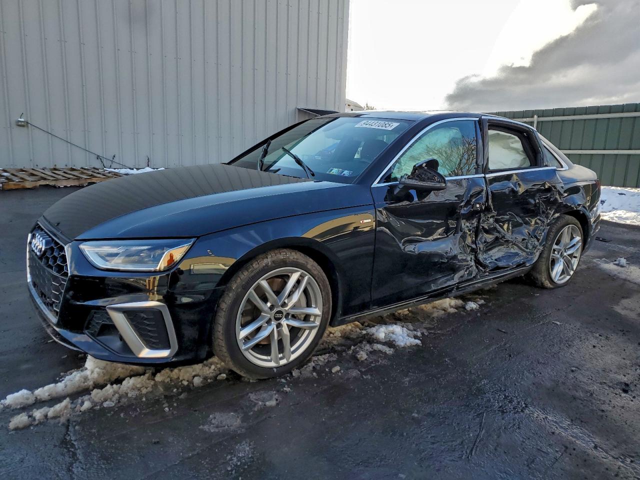 2022 Audi A4 Premium 45 VIN: WAUDAAF49NN002268 Lot: 94431085