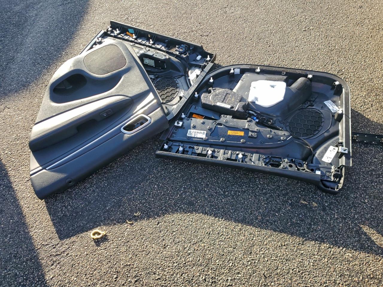 2018 Jeep Grand Cherokee Overland VIN: 1C4RJFCG0JC398665 Lot: 94656135