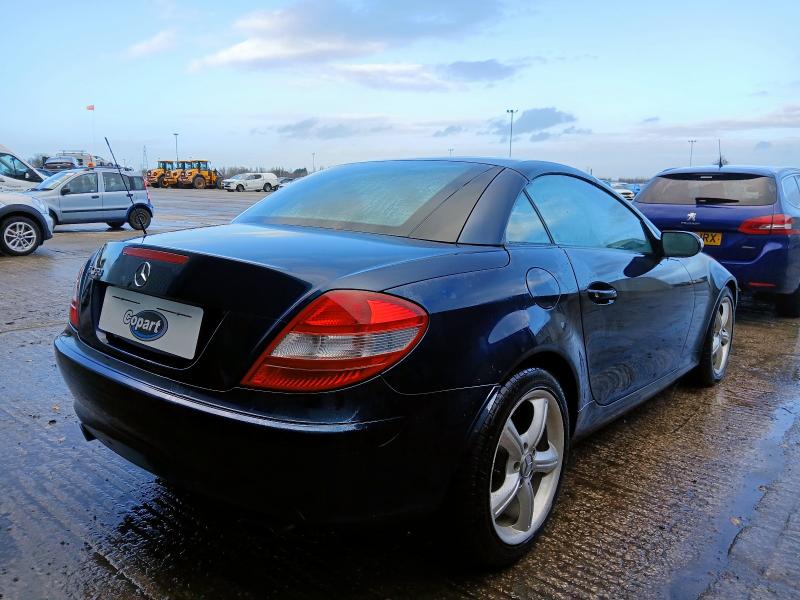 2005 MERCEDES-BENZ SLK SLK 350 2DR