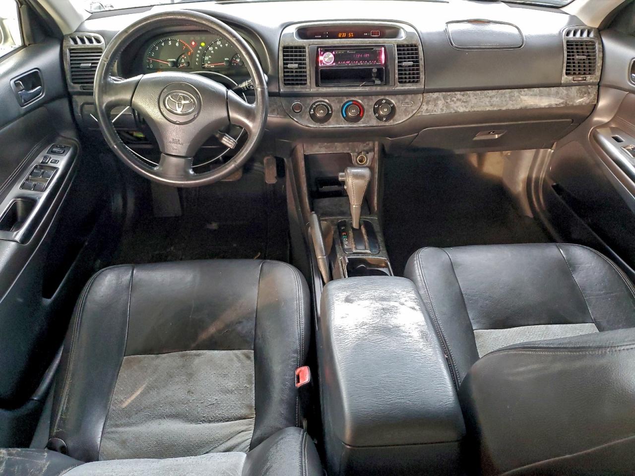 2004 Toyota Camry Le VIN: 4T1BE32K44U812986 Lot: 96518445