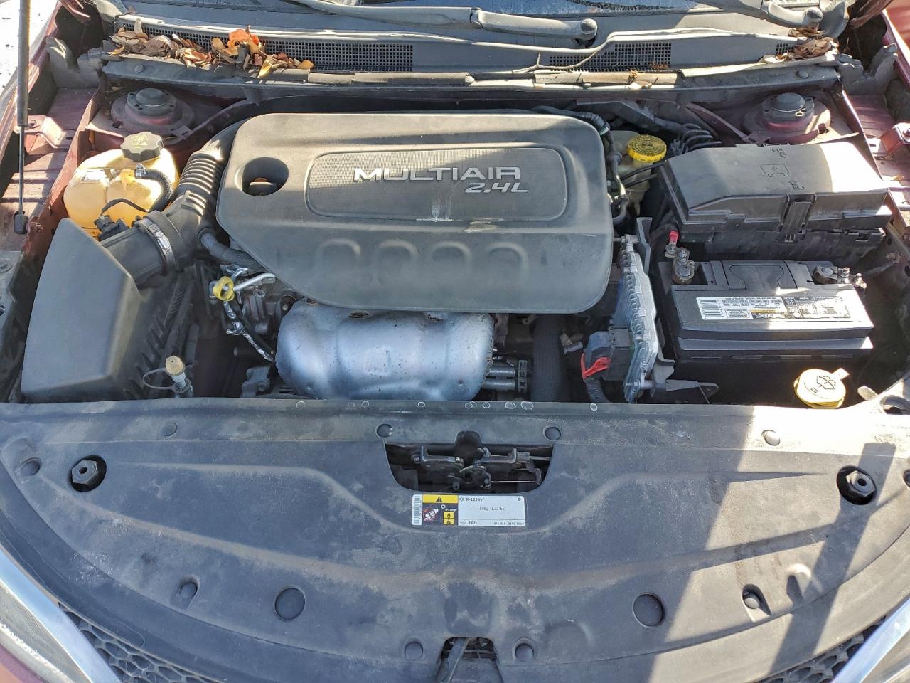 2015 Chrysler 200 Limited VIN: 1C3CCCAB6FN616775 Lot: 95389795