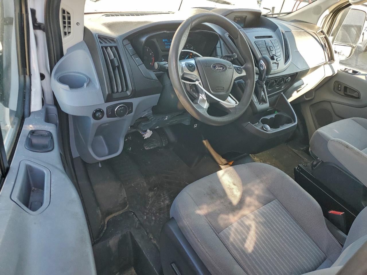 2018 Ford Transit T-150 Delivery Van VIN: 1FTYE1YM3JKA58045 Lot: 94340885