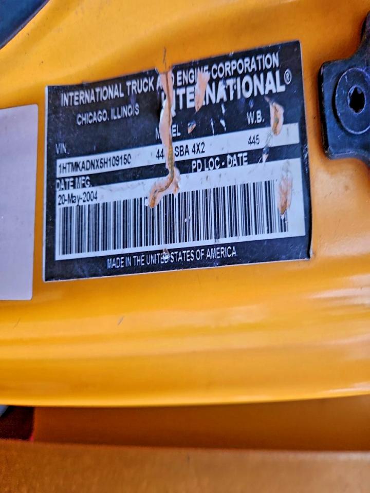 2005 International 4400 Bucket Truck VIN: 1HTMKADNX5H109150 Lot: 96384285