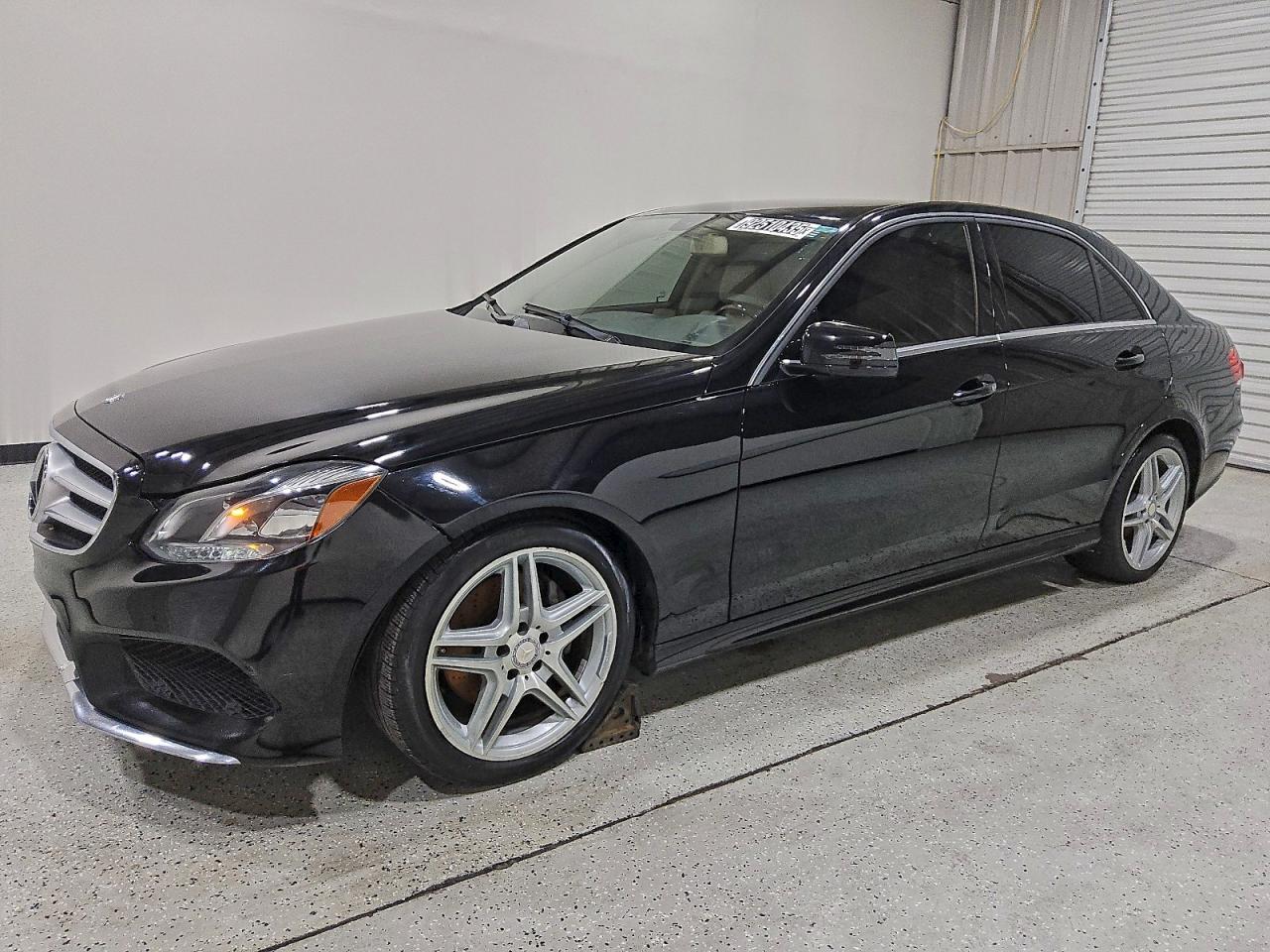 2014 Mercedes-Benz E 350 VIN: WDDHF5KB6EA885289 Lot: 92510435