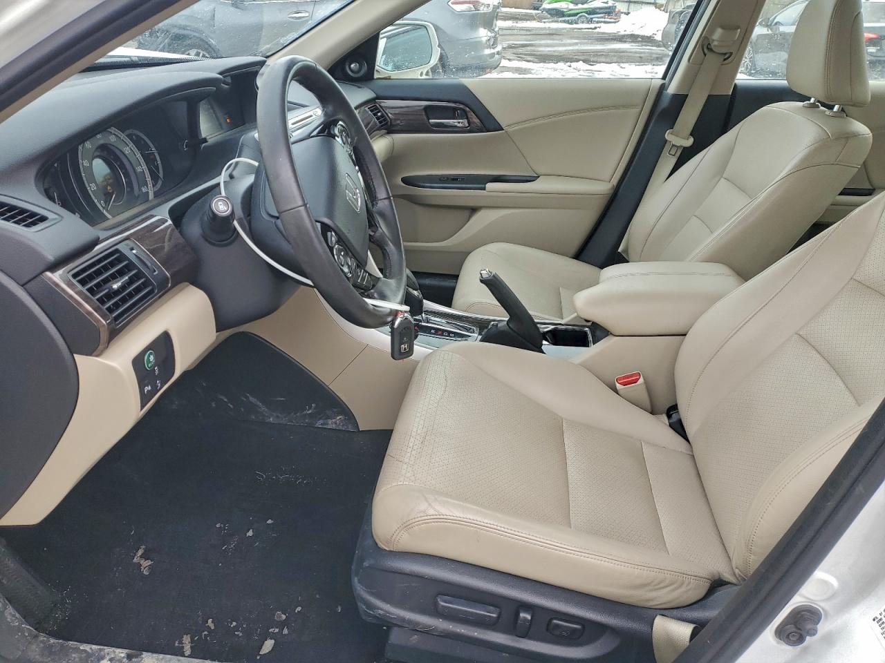 2016 Honda Accord Touring VIN: 1HGCR3F94GA025211 Lot: 97447485