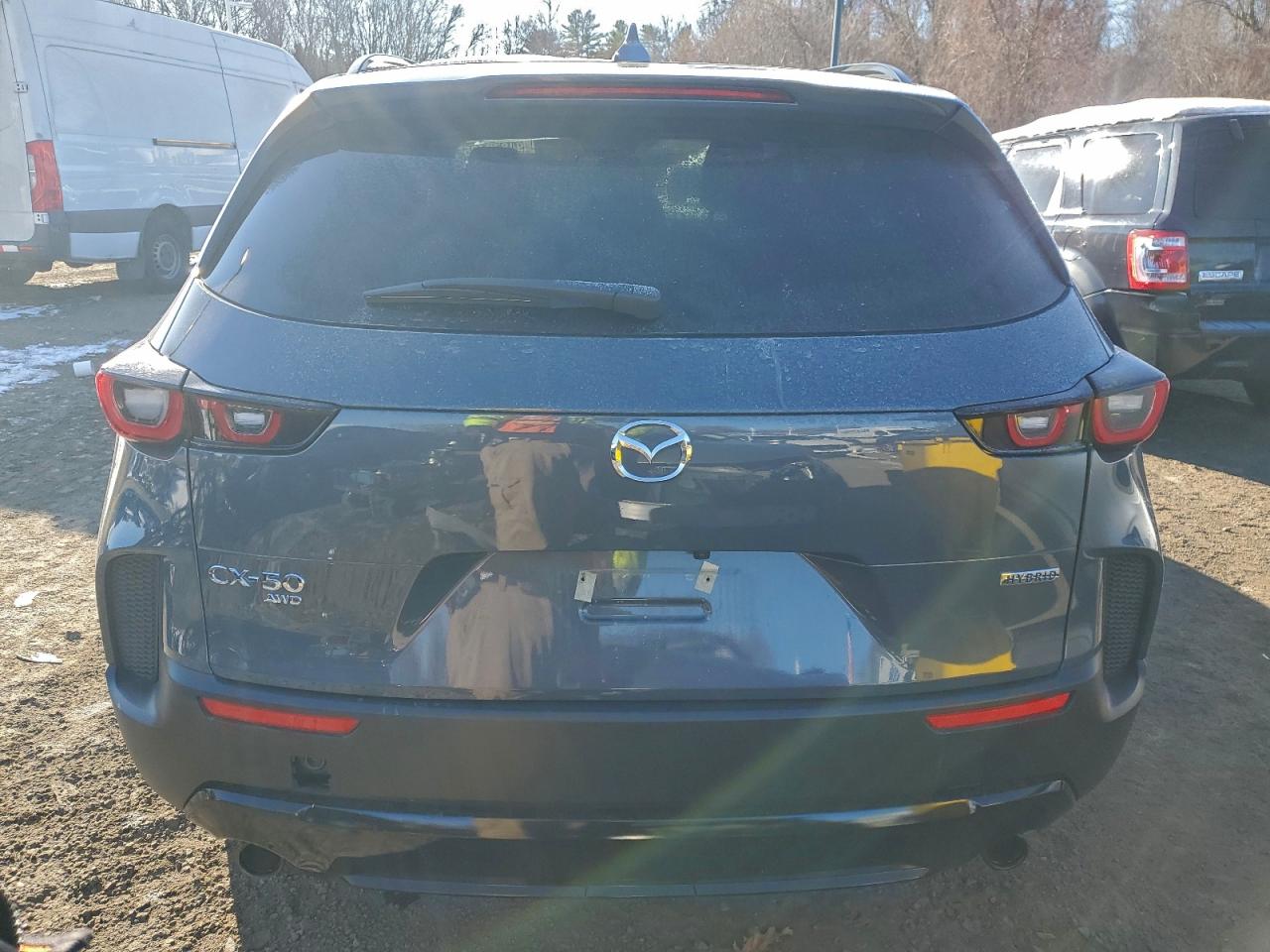 2025 Mazda Cx-50 Premium VIN: 7MMVAADW3SN131355 Lot: 94870425