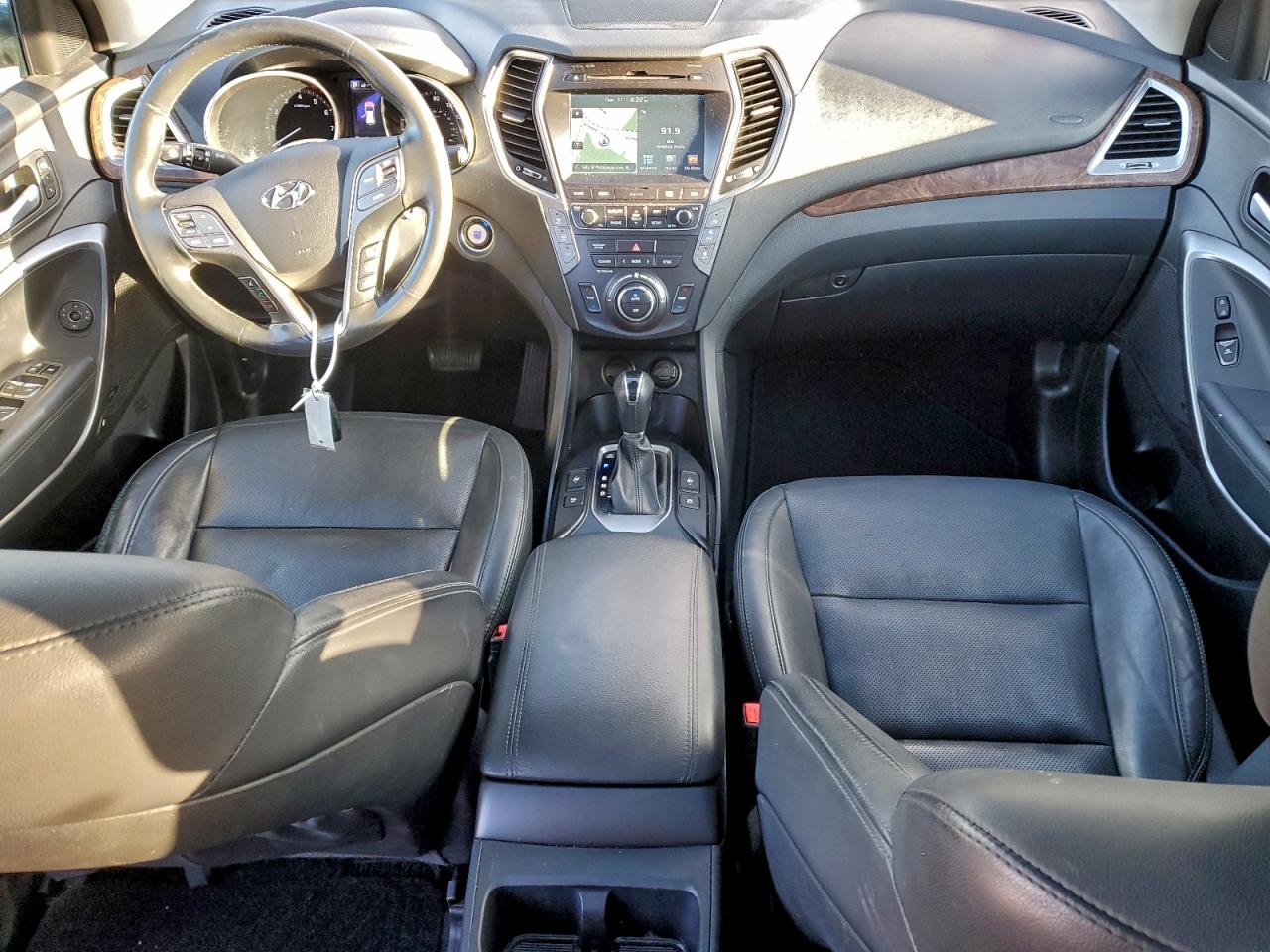 2017 Hyundai Santa Fe Se Ultimate VIN: KM8SR4HF4HU256379 Lot: 95857515