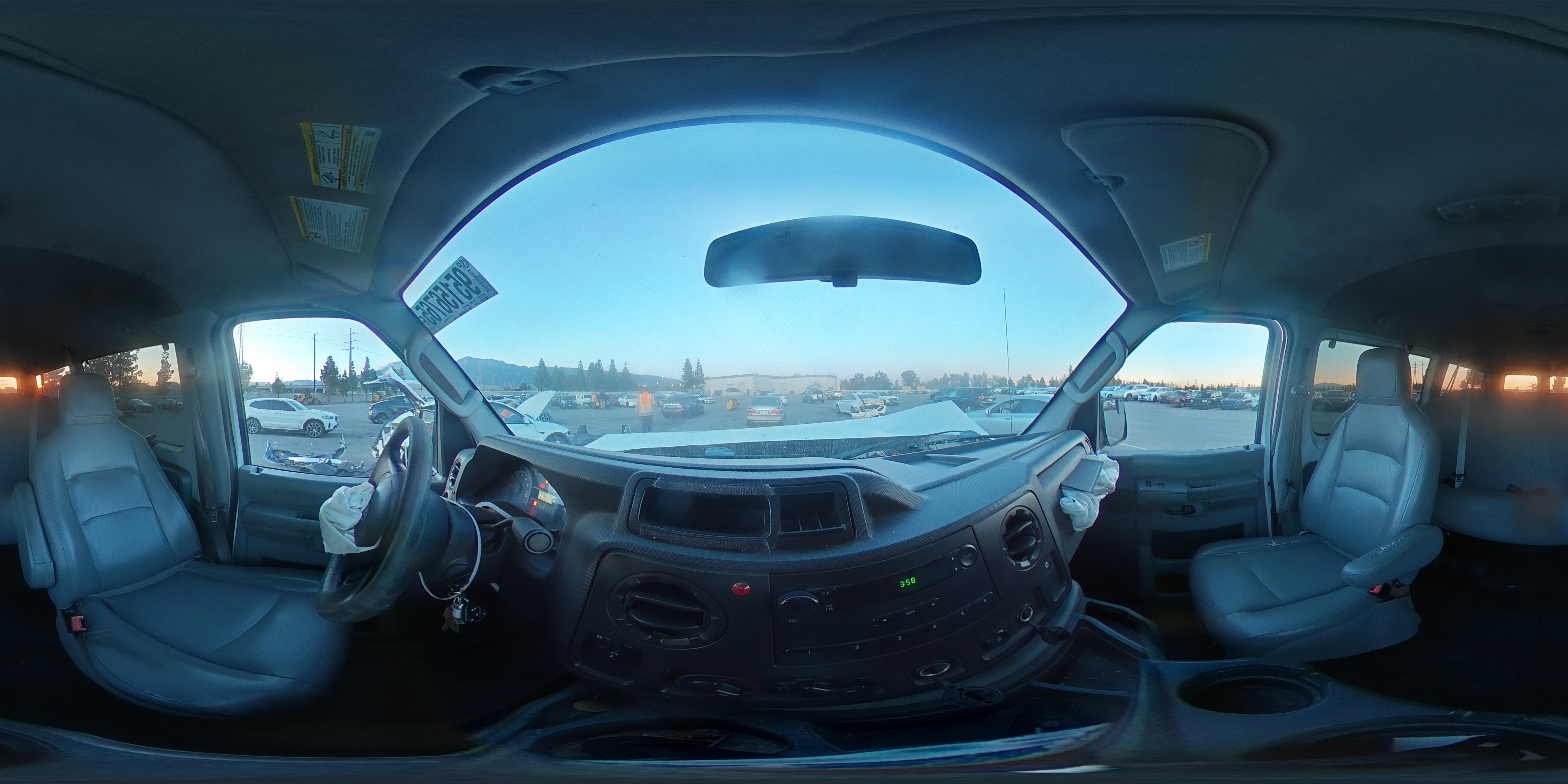 2014 Ford Econoline E350 Super Duty Wagon VIN: 1FBNE3BLXEDA18493 Lot: 95156765