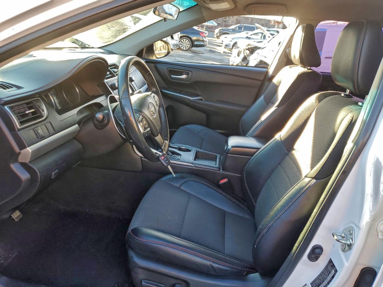 2016 Toyota Camry Le VIN: 4T1BF1FK8GU506826 Lot: 95447295