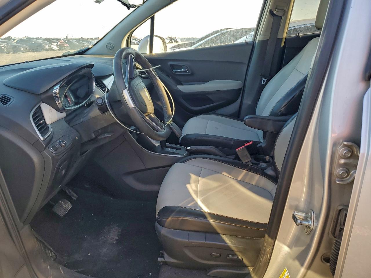 2017 Chevrolet Trax 1Lt VIN: 3GNCJLSBXHL256985 Lot: 93994035