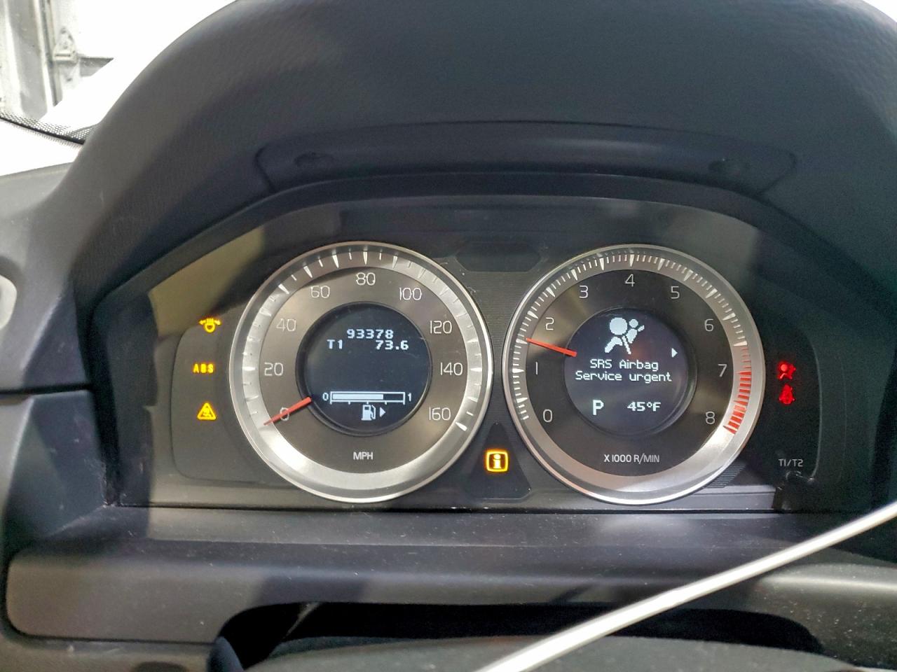 2013 Volvo Xc70 3.2 VIN: YV4940BZ1D1164037 Lot: 96186775