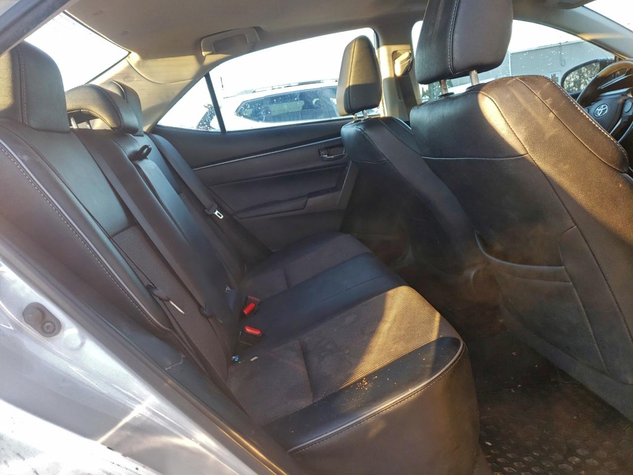 2015 Toyota Corolla L VIN: 2T1BURHE4FC402443 Lot: 94650445