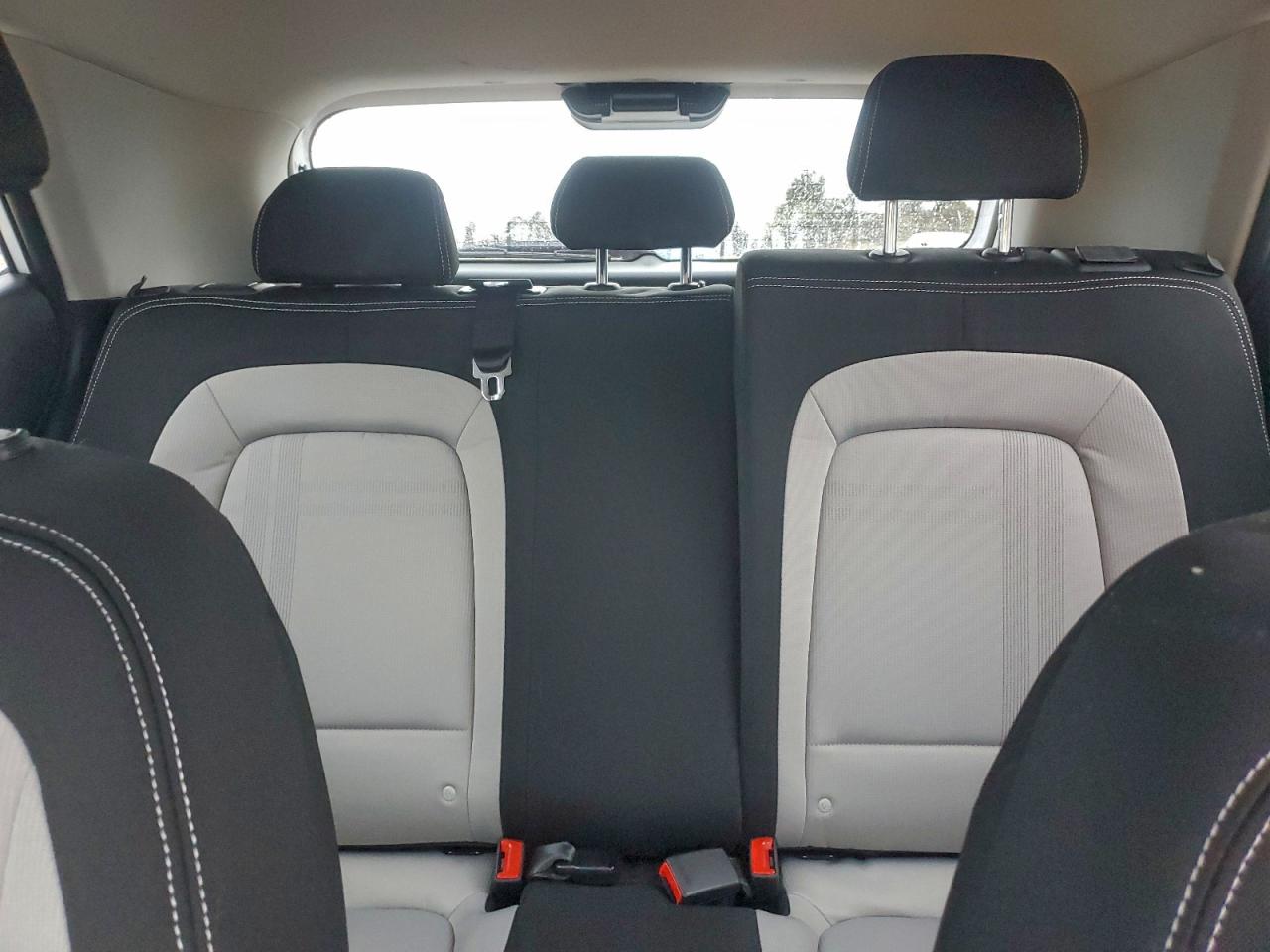 2022 Hyundai Venue Sel VIN: KMHRC8A39NU154725 Lot: 94877035