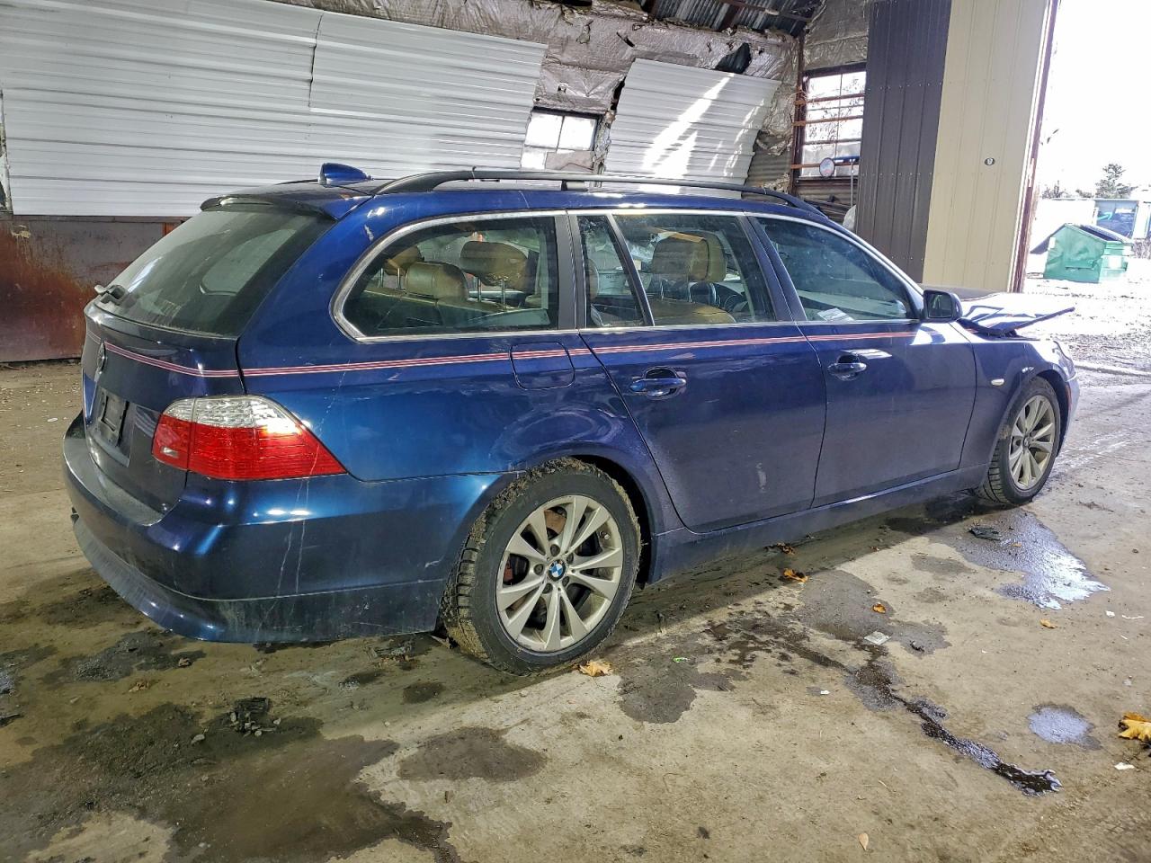 Фото: WBAPT7C51ACX02945