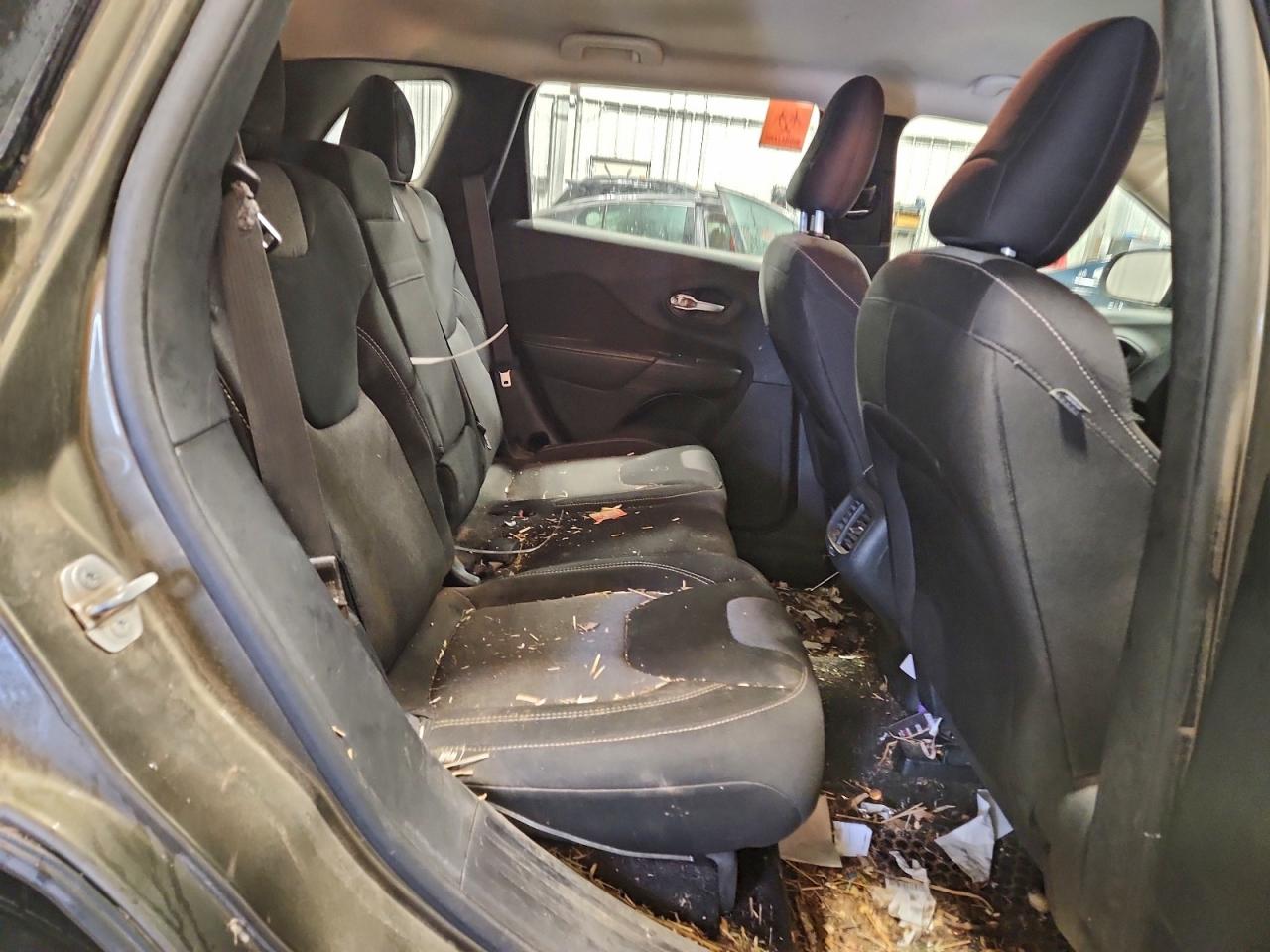 2015 Jeep Cherokee Sport VIN: 1C4PJMAB6FW594361 Lot: 93871415