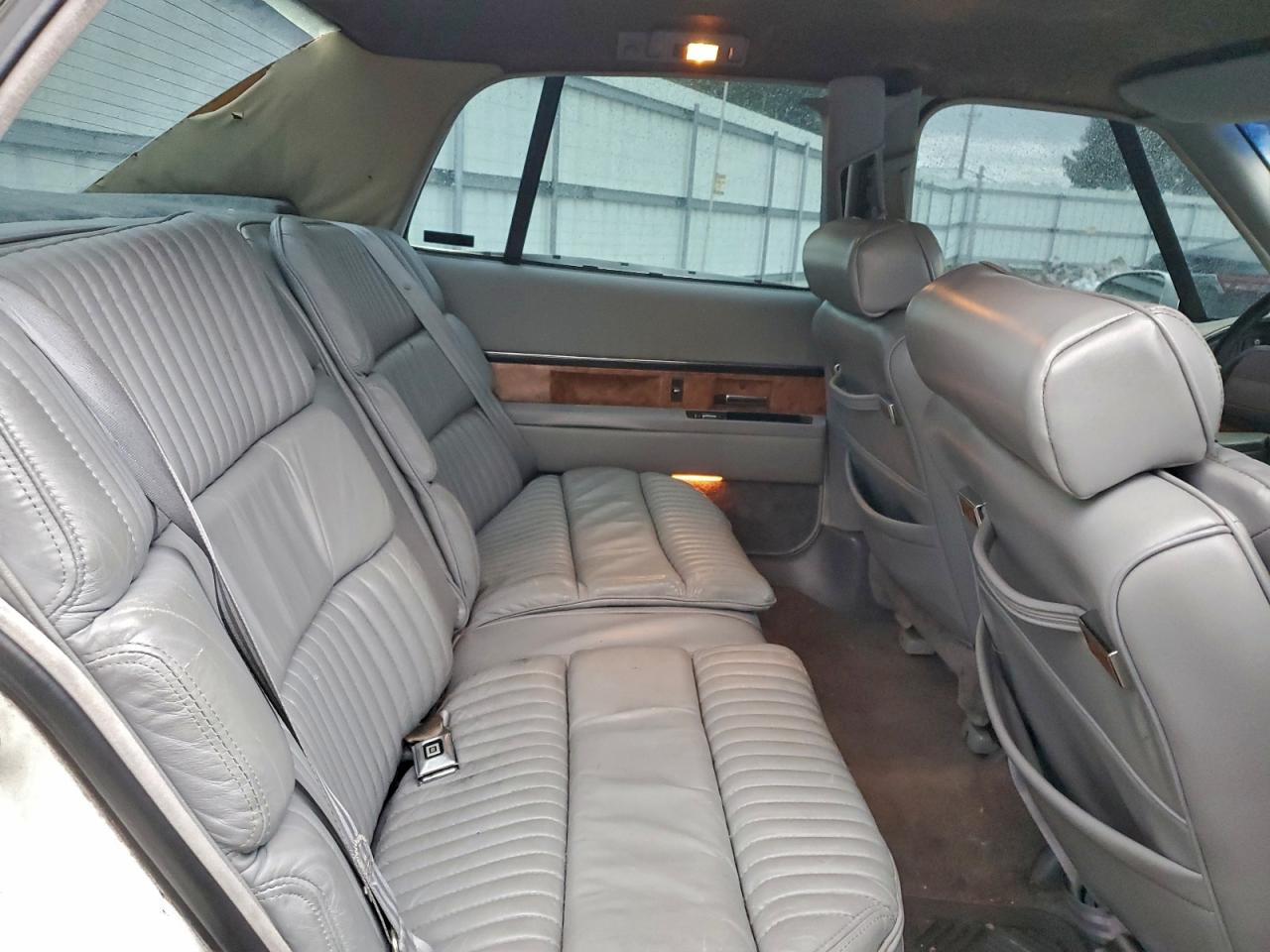 1991 Buick Park Avenue VIN: 1G4CW53L2M1677092 Lot: 96127175