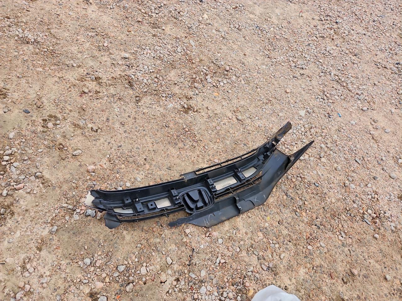 2018 Honda Civic Lx VIN: 2HGFC2F58JH572304 Lot: 94715425