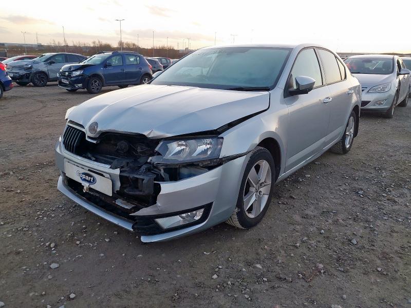 2014 SKODA OCTAVIA 1.4 TSI SE 5DR DSG for sale at Copart CORBY