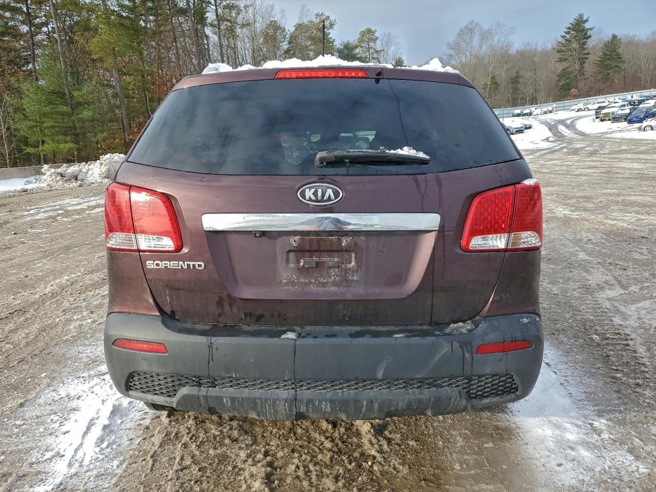 2011 Kia Sorento Base VIN: 5XYKTCA17BG147678 Lot: 95531535