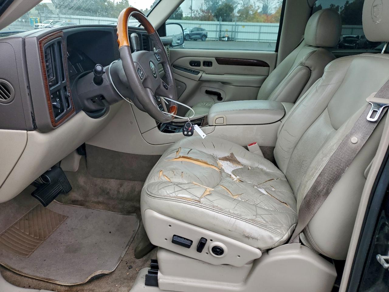 2004 Cadillac Escalade Luxury VIN: 1GYEK63N84R249331 Lot: 96912485