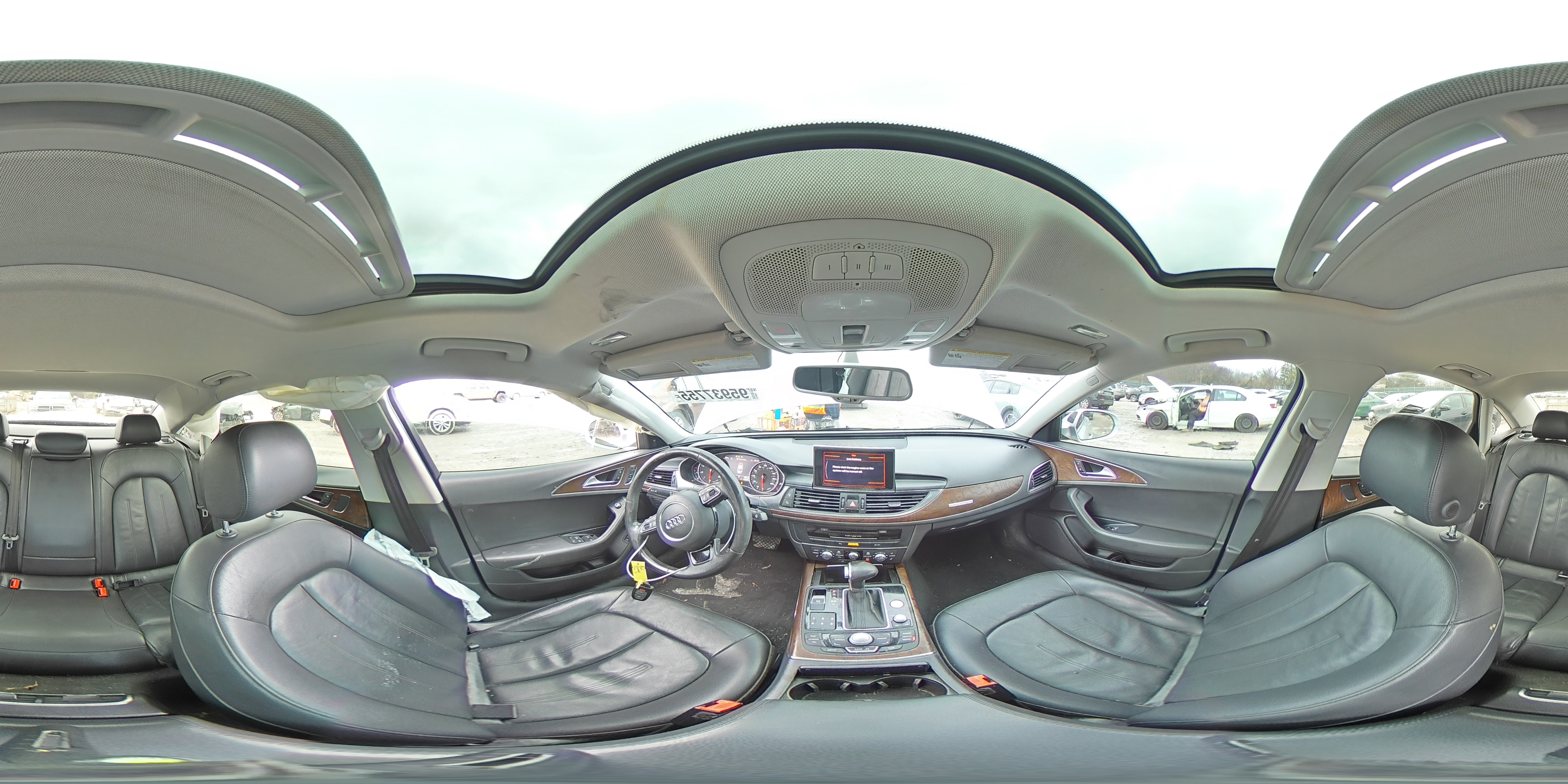 Фото: WAUGFAFC2EN024621