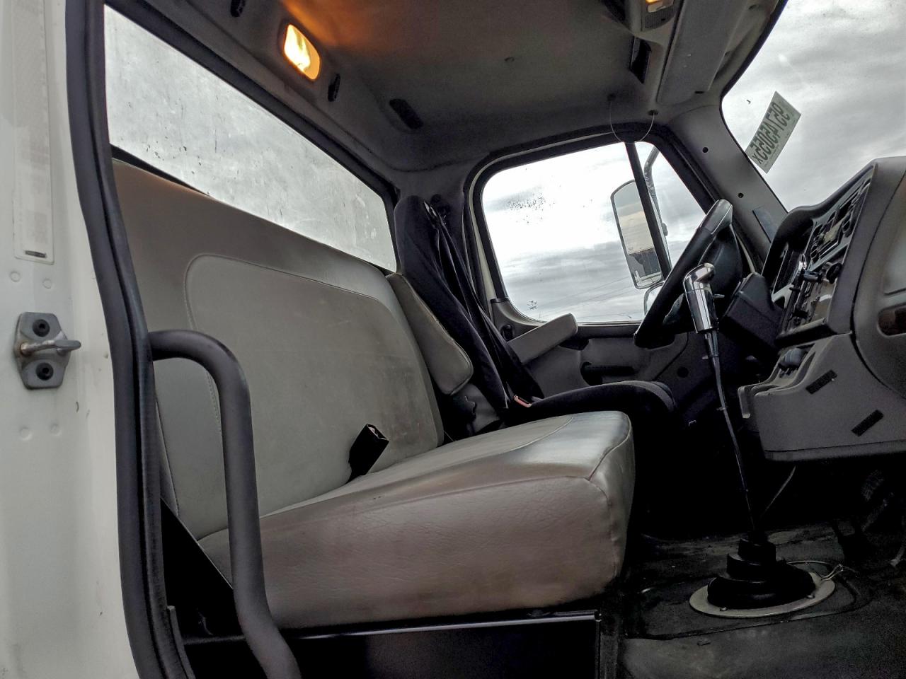 2012 Freightliner M2 106 Med - Flat Bed Truck VIN: 1FVHCYBS5CHBR7929 Lot: 95745055