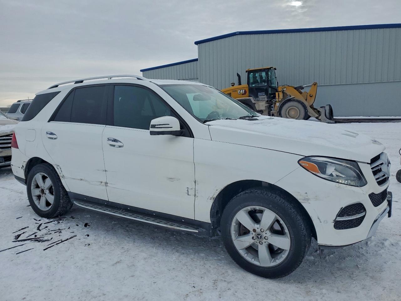 Фото: 4JGDA5HB6GA685607