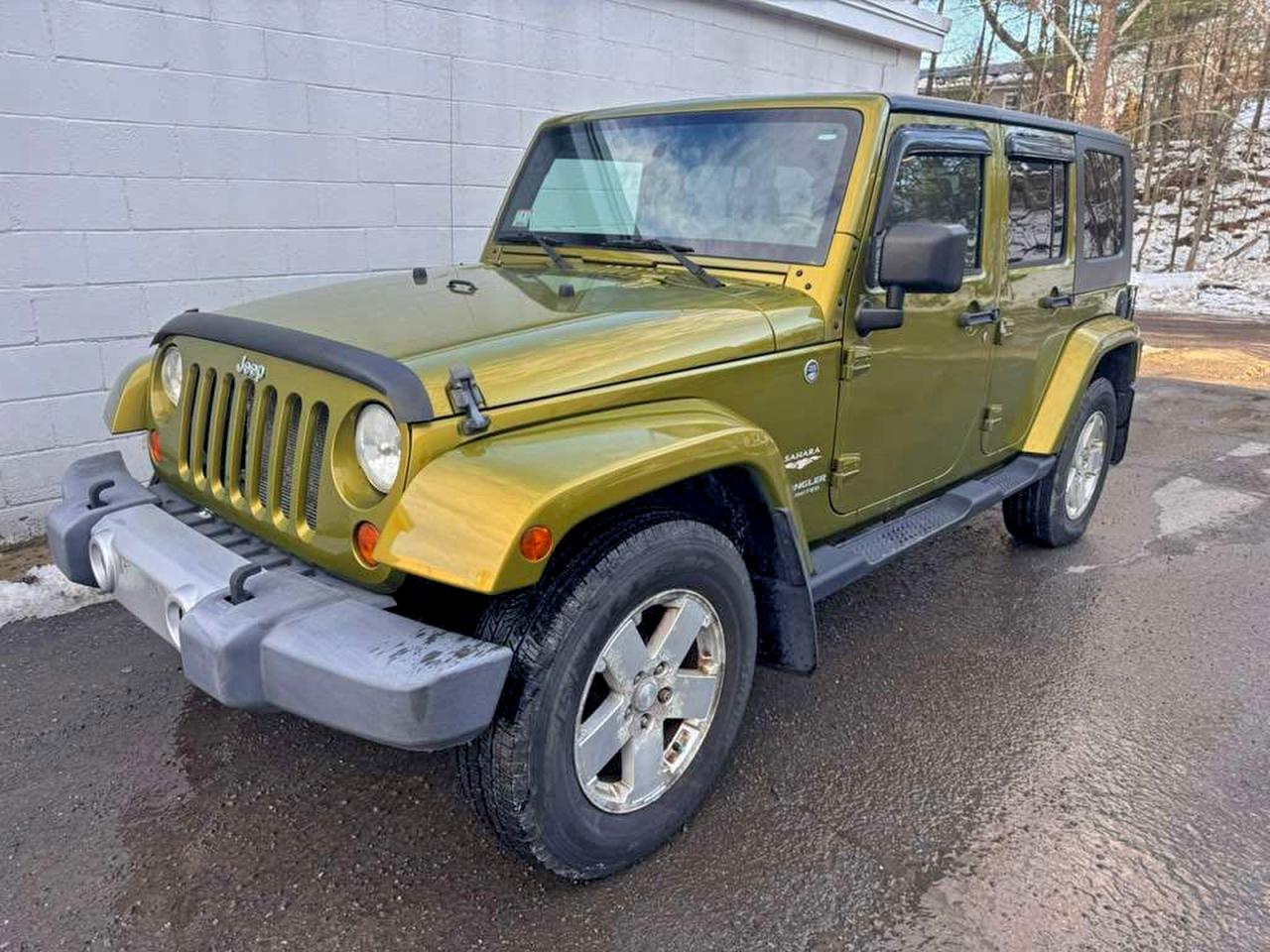 2008 Jeep Wrangler Unlimited Sahara VIN: 1J4GA59188L604615 Lot: 98132525