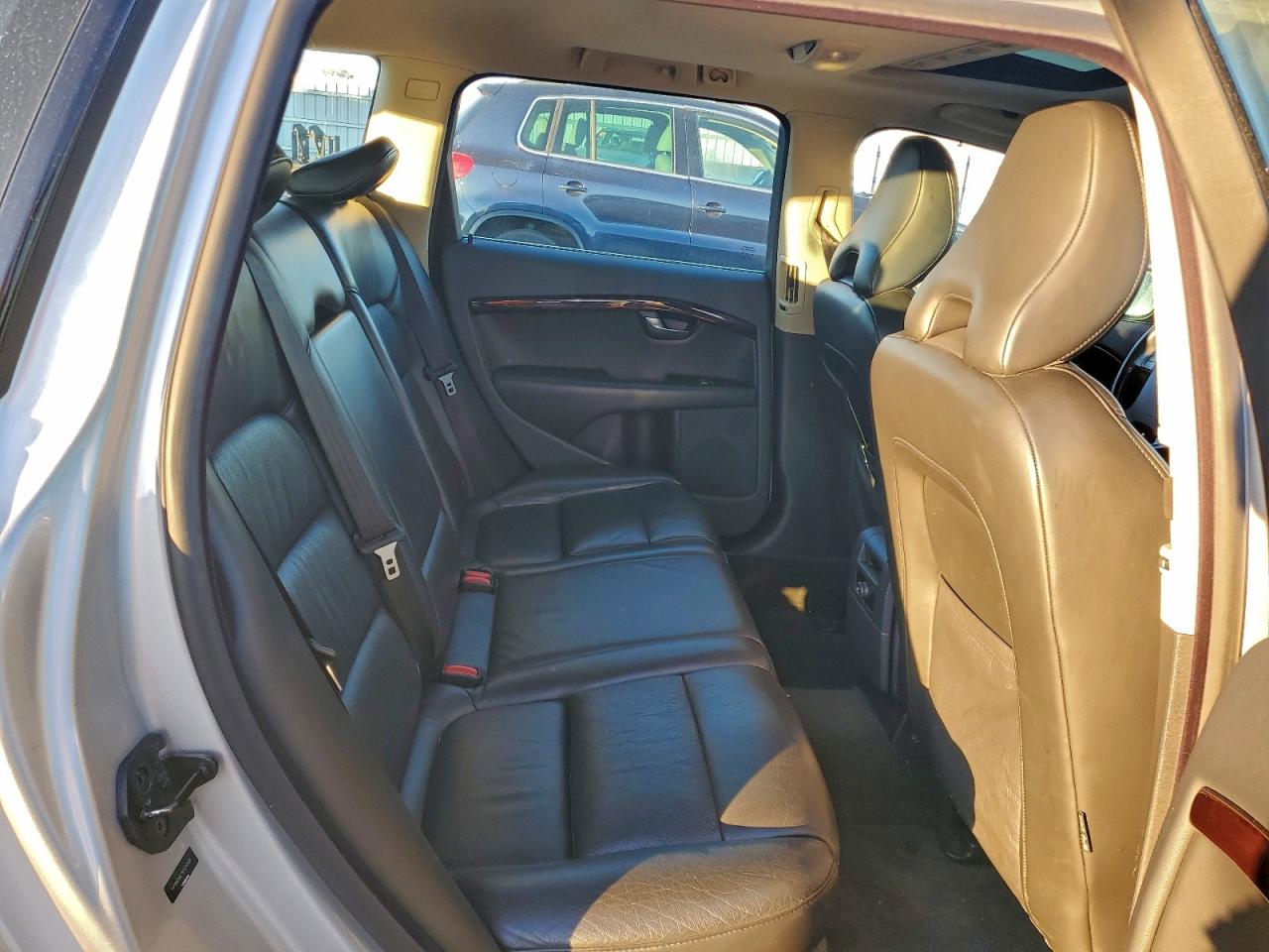 2008 Volvo V70 3.2 VIN: YV1BW982181036068 Lot: 94391975