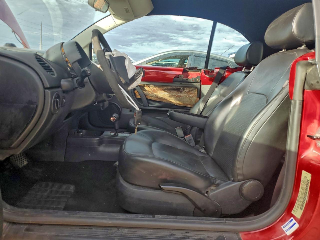 2008 Volkswagen New Beetle Convertible S VIN: 3VWPF31Y68M407250 Lot: 94681435