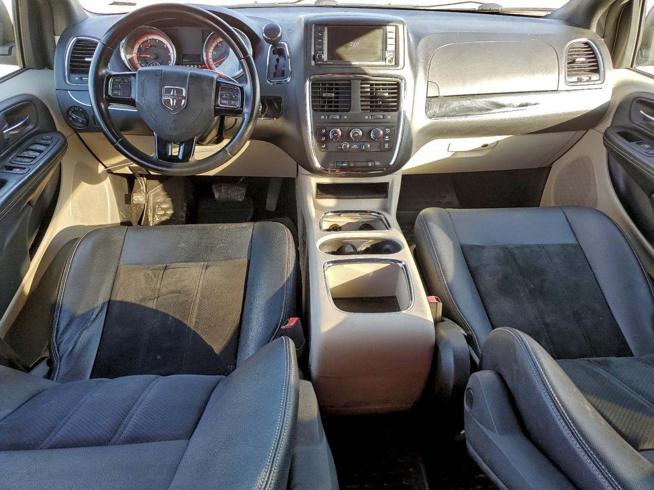 2018 Dodge Grand Caravan Sxt VIN: 2C4RDGCG6JR266966 Lot: 96196105