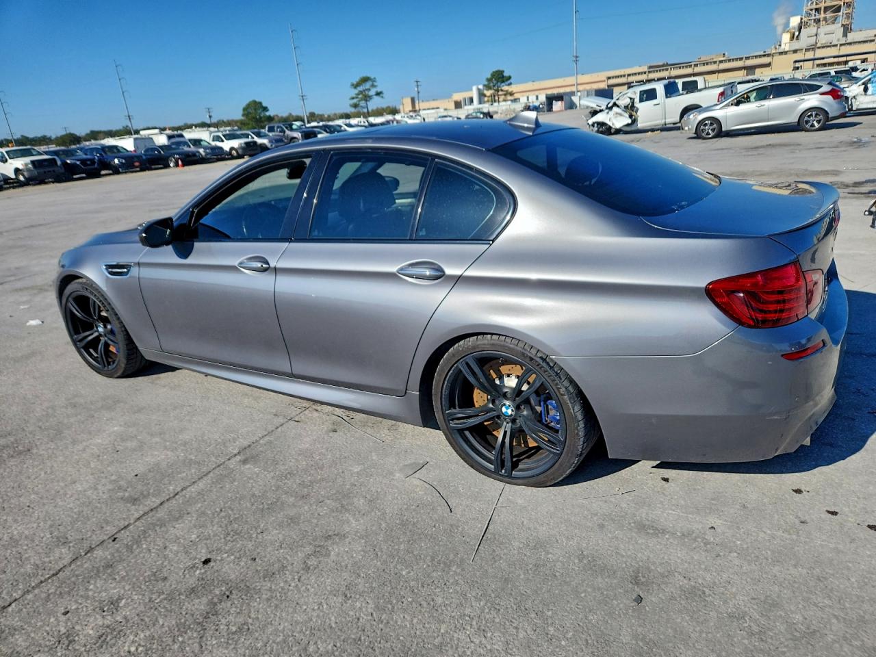 Фото: WBSFV9C55GG343453