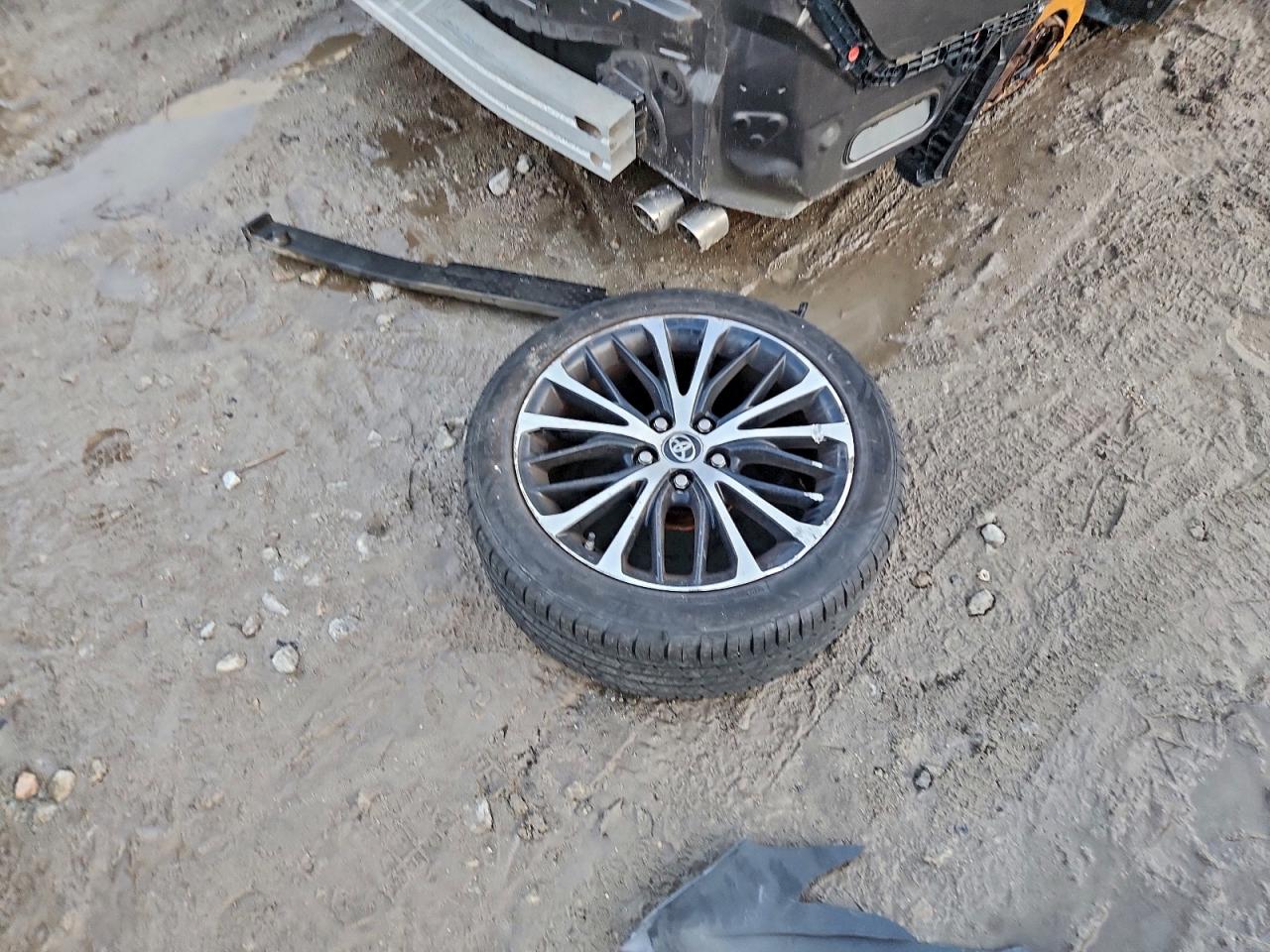 2018 Toyota Camry L VIN: 4T1B11HK4JU618669 Lot: 95426905