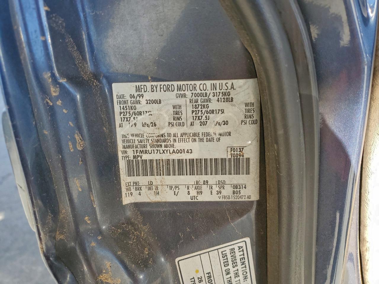 2000 Ford Expedition Eddie Bauer VIN: 1FMRU17LXYLA00143 Lot: 95828105