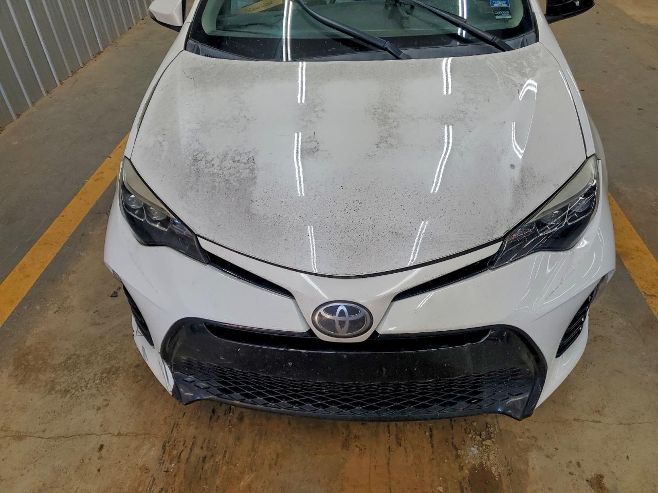 2017 Toyota Corolla L VIN: 5YFBURHE0HP711054 Lot: 94313945